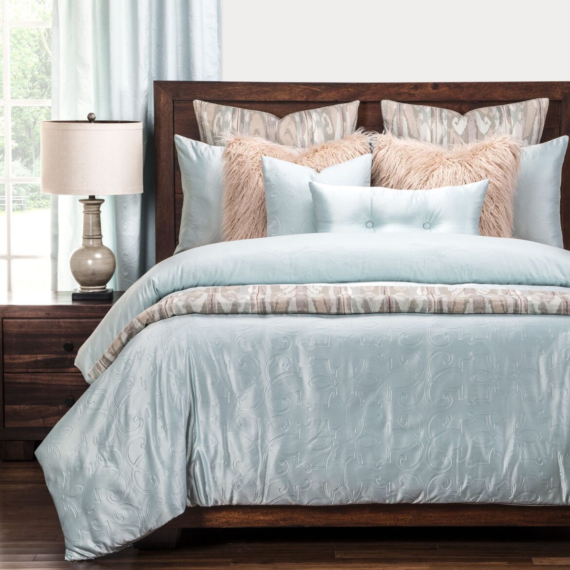Buy luxurious duvet covers